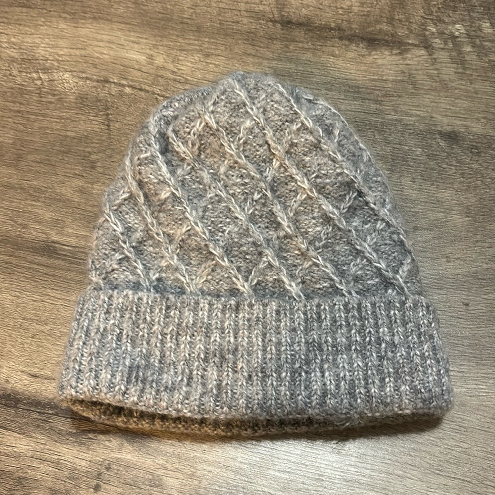 Scala insulated gray beanie